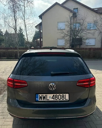 Volkswagen Passat cena 68500 przebieg: 54000, rok produkcji 2017 z Warszawa małe 742